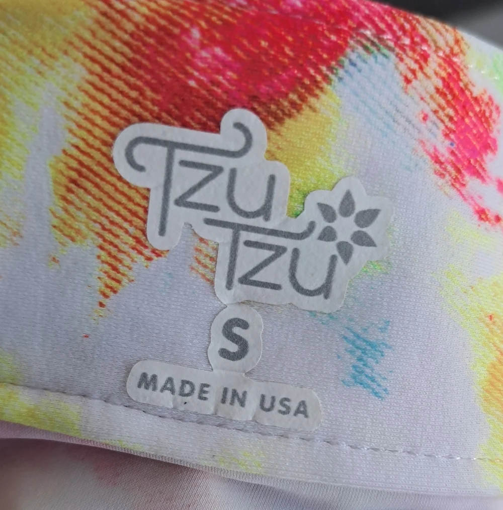 Tzu Tzu Women's Colorful Short Sleeve Zip-Up Top - Picture 6 of 6